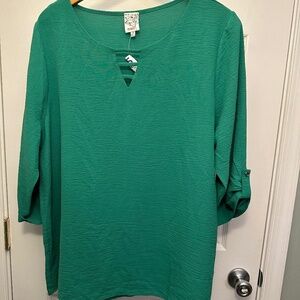 Naïf green blouse